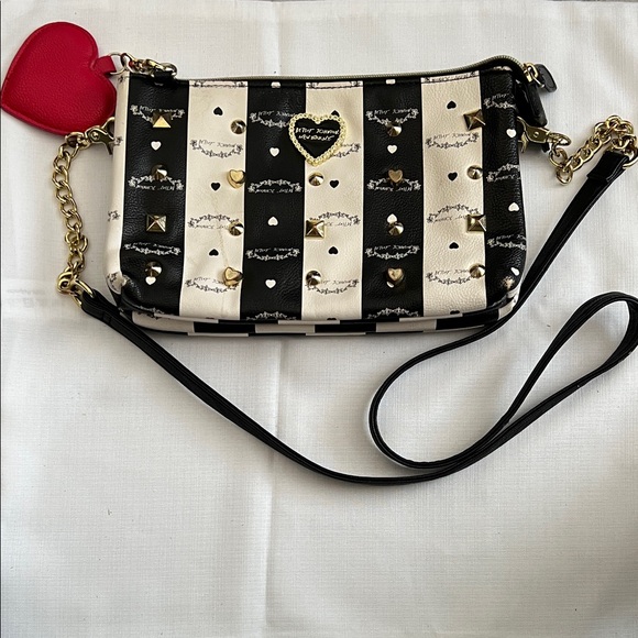 Betsey Johnson Handbags - Betsey Johnson Black & White Striped Heart Stud Crossbody
